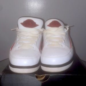 Air Jordan 2 retro low